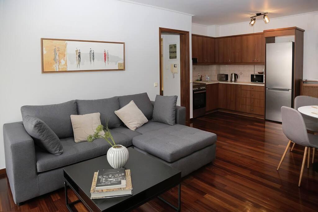 Charming Apartment Near Center Atene Esterno foto